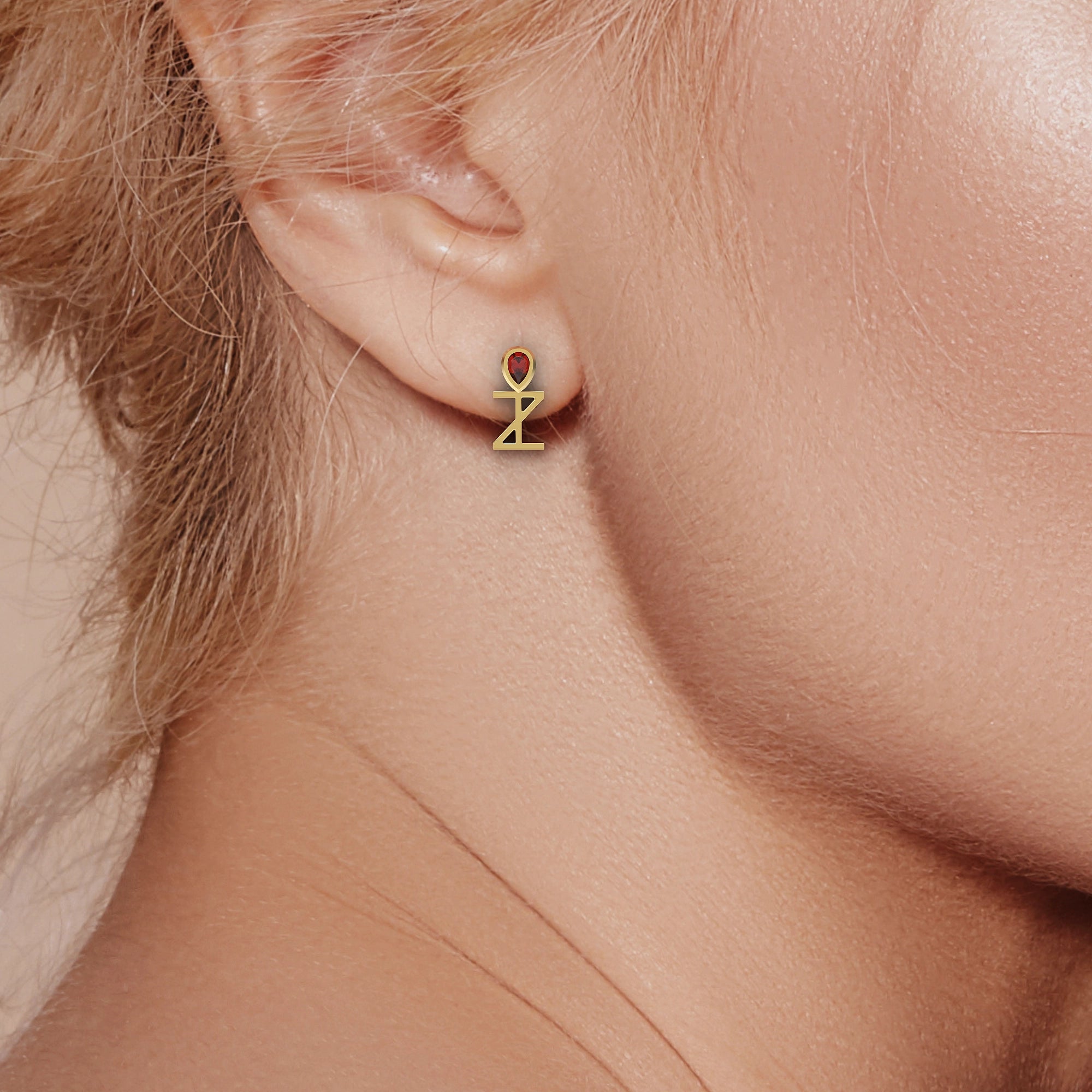 Ladinardò™ ANKH motif Earring in Yellow Gold and Garnet image 1