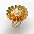 Versailles Ring in Yellow Gold and White Tahitian Pearl image 0
