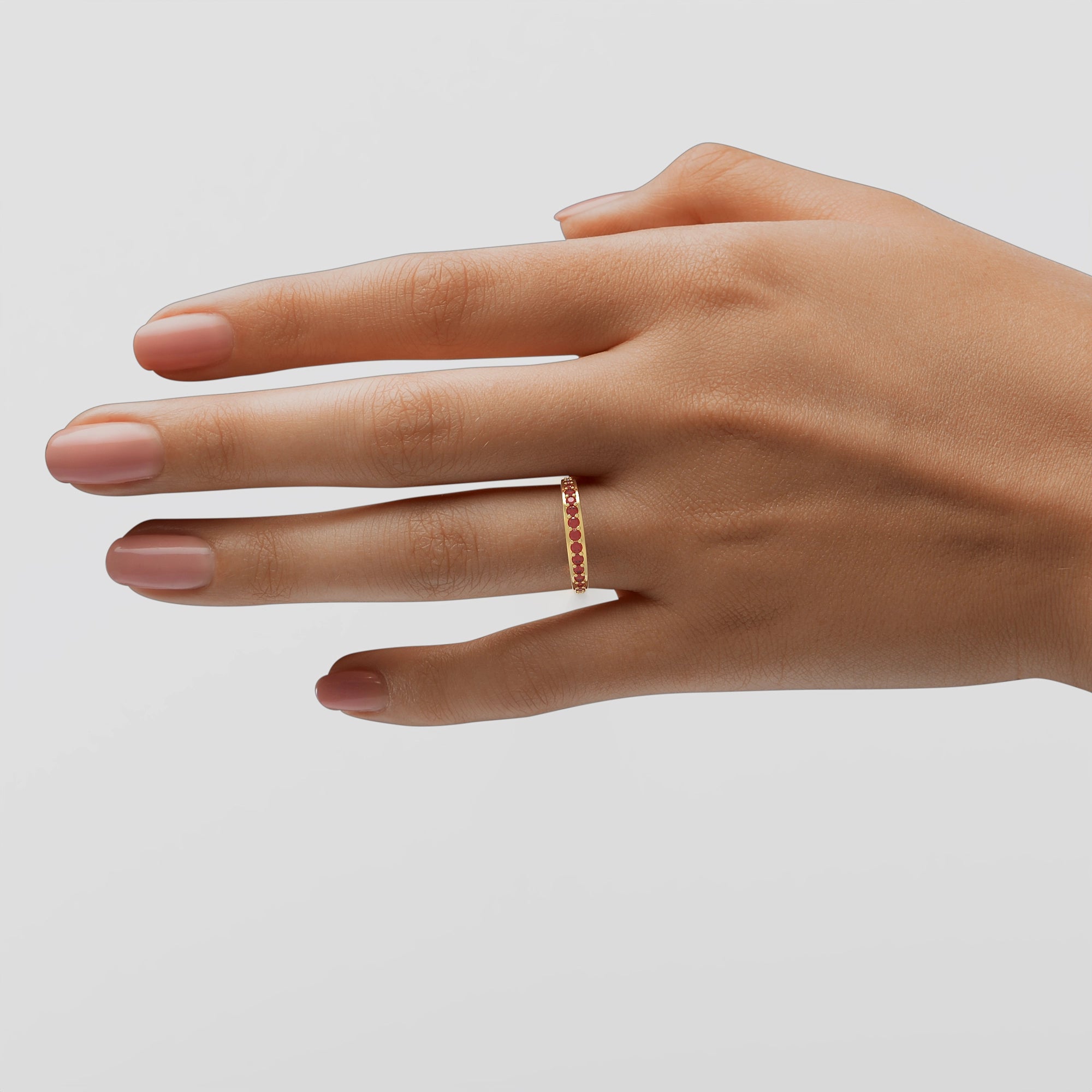 Vittoria Band in Yellow Gold and Rubies image 2