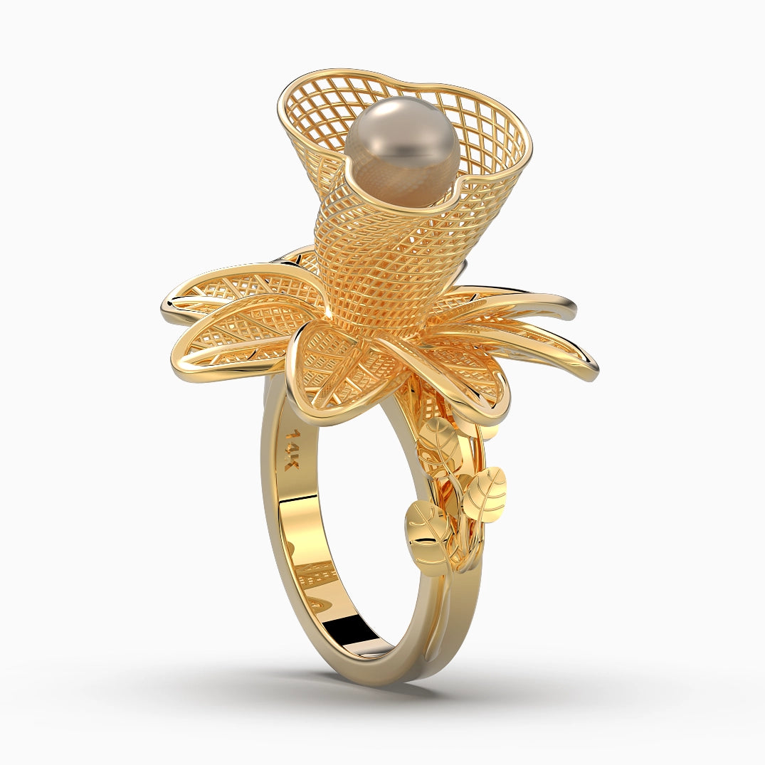Fiorella Ring in Yellow Gold and White Tahitian Pearl image 3
